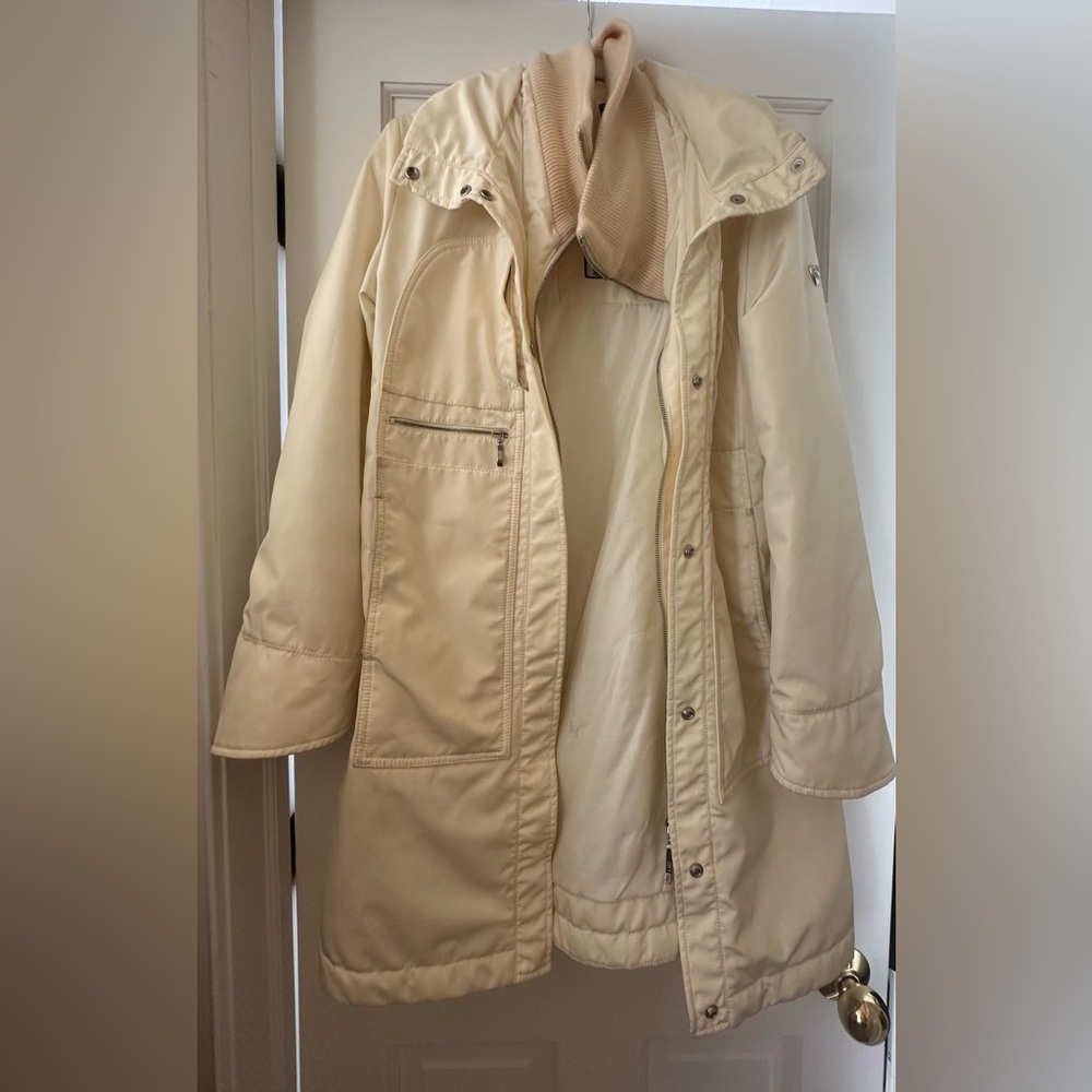 Postcard Searle Winter White Coat